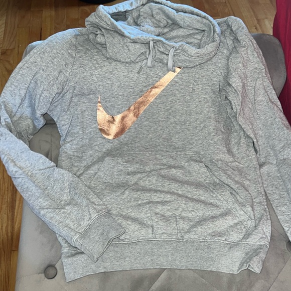 NIKE HOODIE WITH ROSE GOLD SWOOSH - Picture 1 of 2